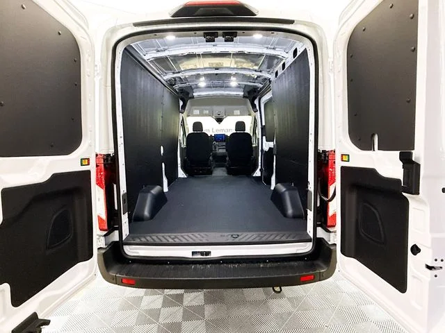 New 2026 Oxford White Ford Cargo Van image 22