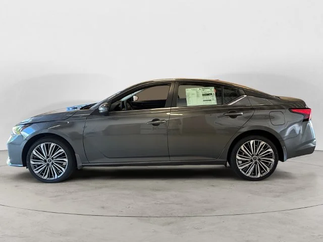 New 2026 Gray Nissan 2.5 SV image 2