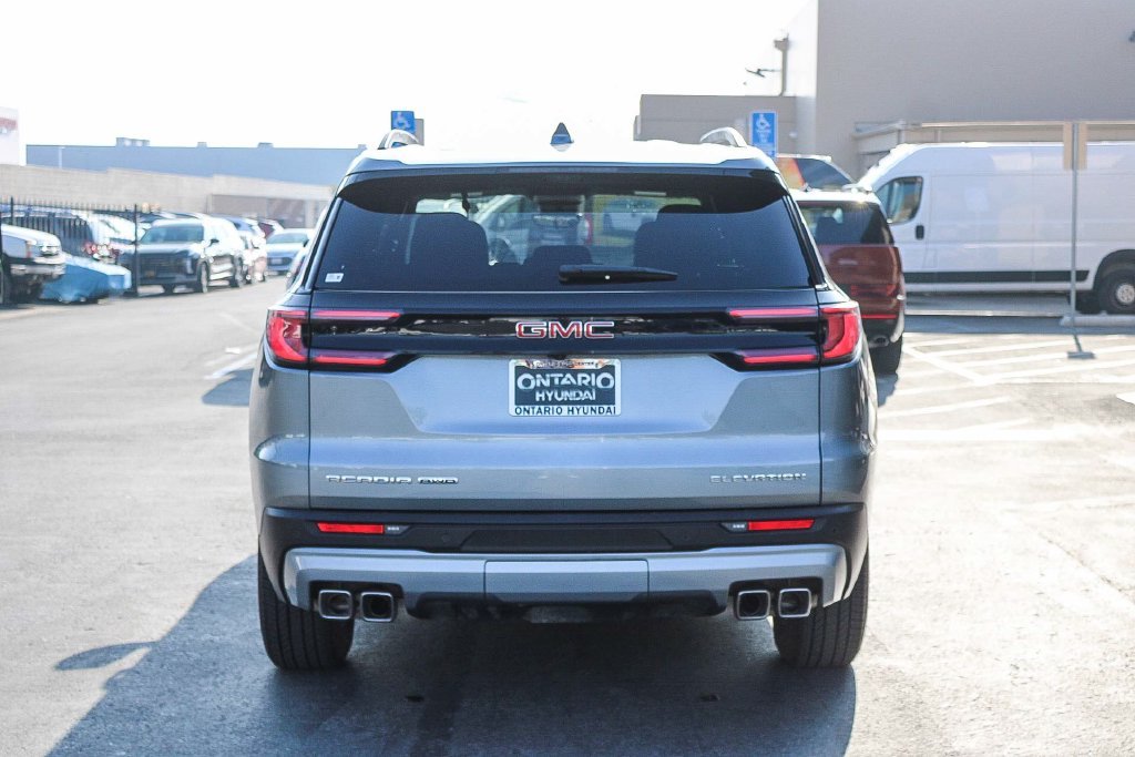 2026 GMC Acadia Elevation - Photo 7