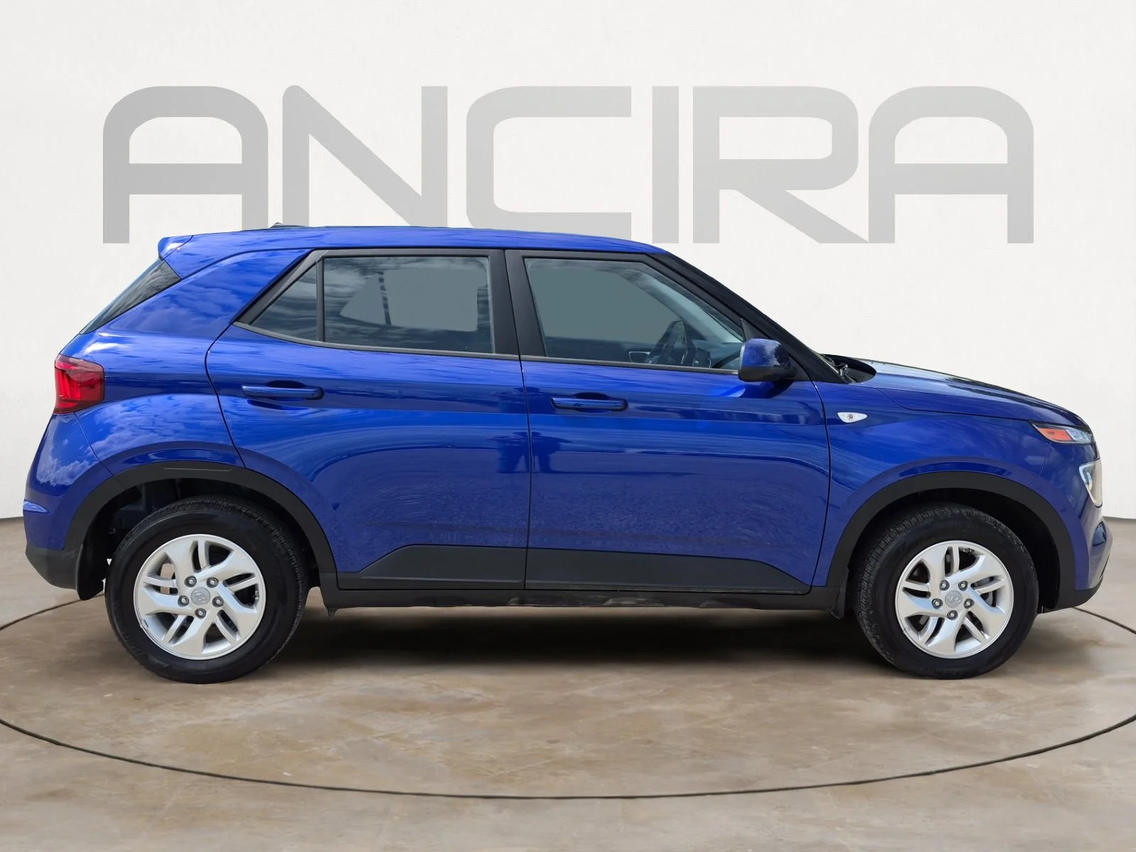 Used 2025 Intense Blue Hyundai SE image 11