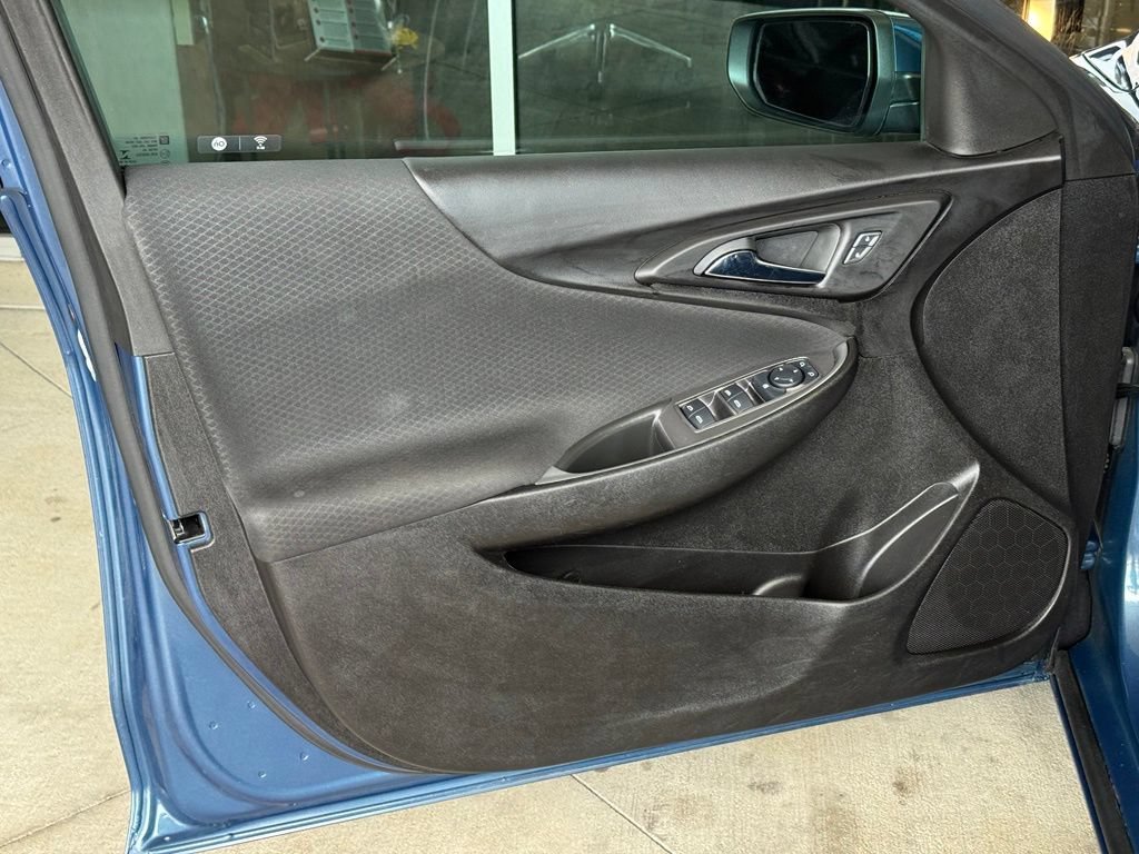 Used 2025 Lakeshore Blue Metallic Chevrolet 1LT image 24