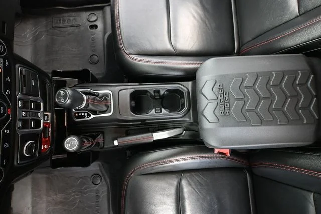 Used 2019 White Jeep Unlimited Rubicon image 30