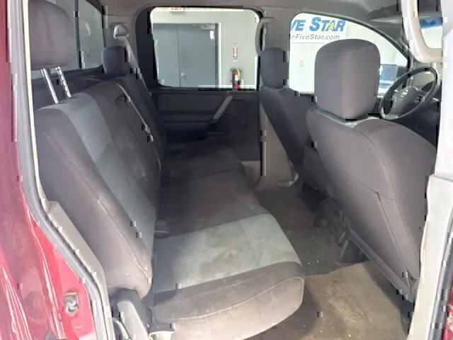 Used 2004 Red Nissan XE image 21