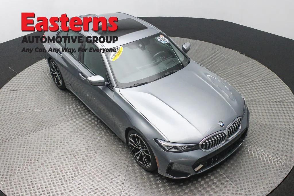 Used 2023 Gray BMW 330i image 3