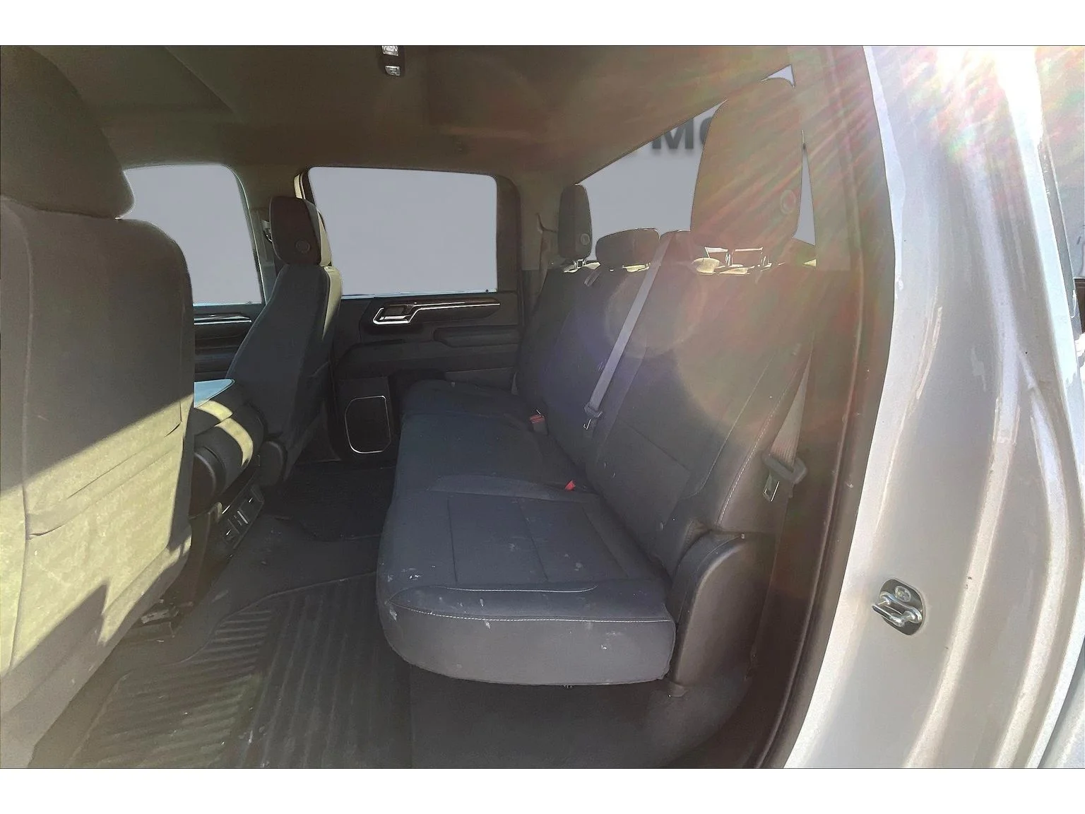 Used 2025 Summit White Chevrolet LT image 18