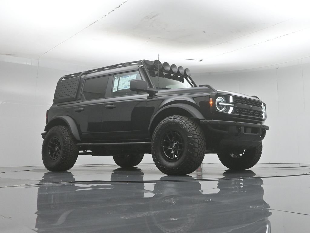 New 2026 Shadow Black Ford Badlands image 3
