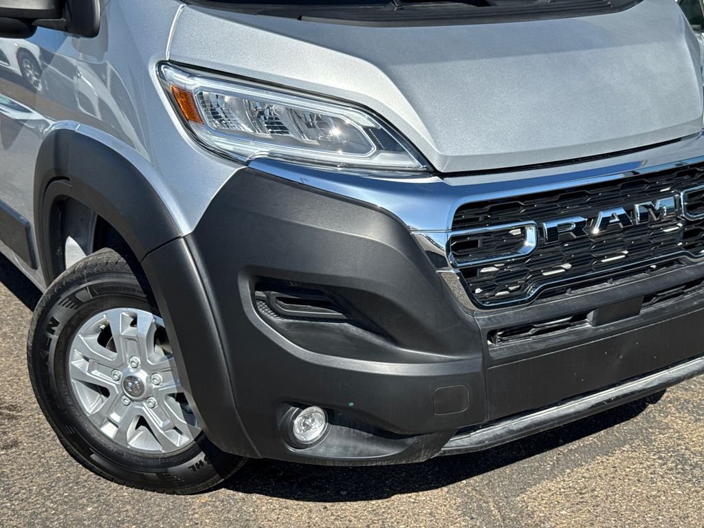 New 2026 Bright Silver Metallic Clear-Coat Exterior Paint RAM Low Roof image 6