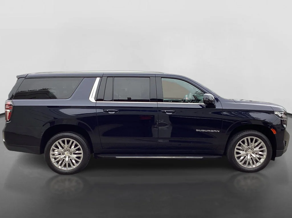 Used 2023 MIDNIGHT BLUE METALLIC Chevrolet LT image 4