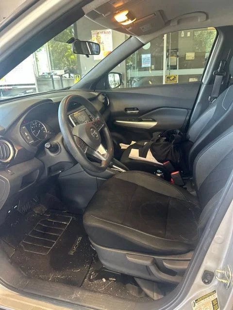Used 2019 Silver Nissan SV image 3