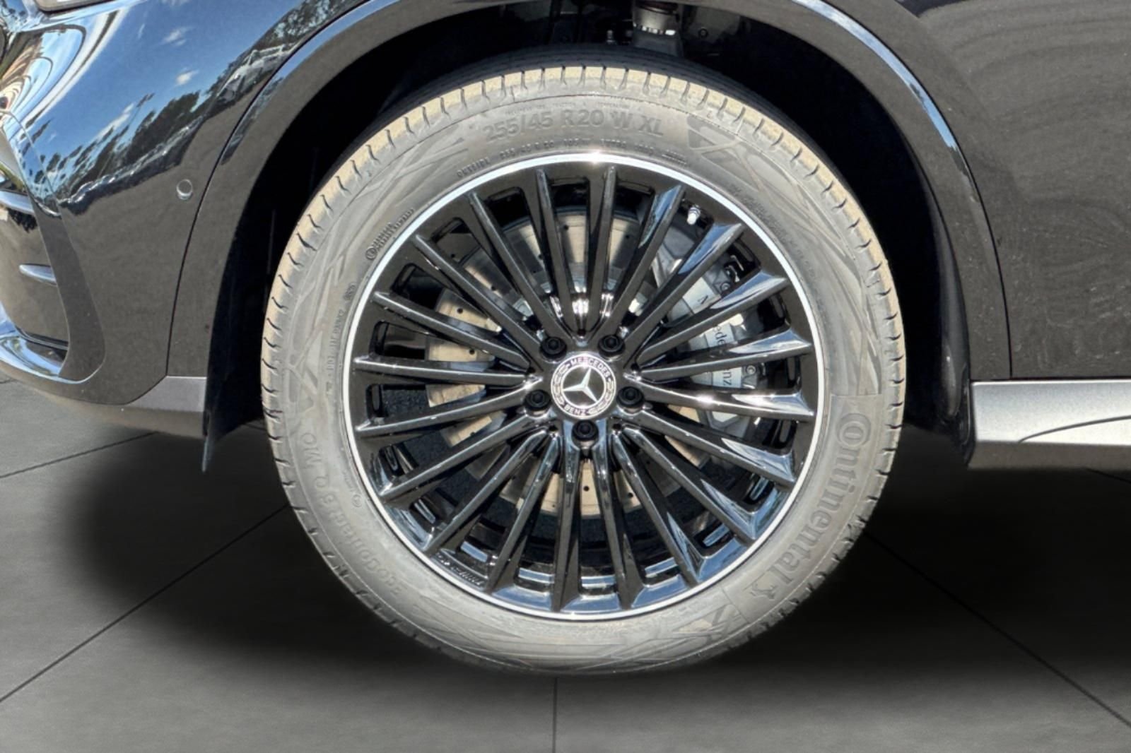 New 2027 Obsidian Black Metallic Mercedes-Benz GLC 300 Coupe image 3