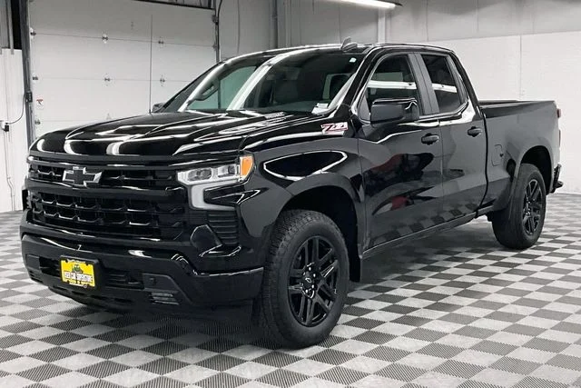Used 2025 Black Chevrolet RST image 12