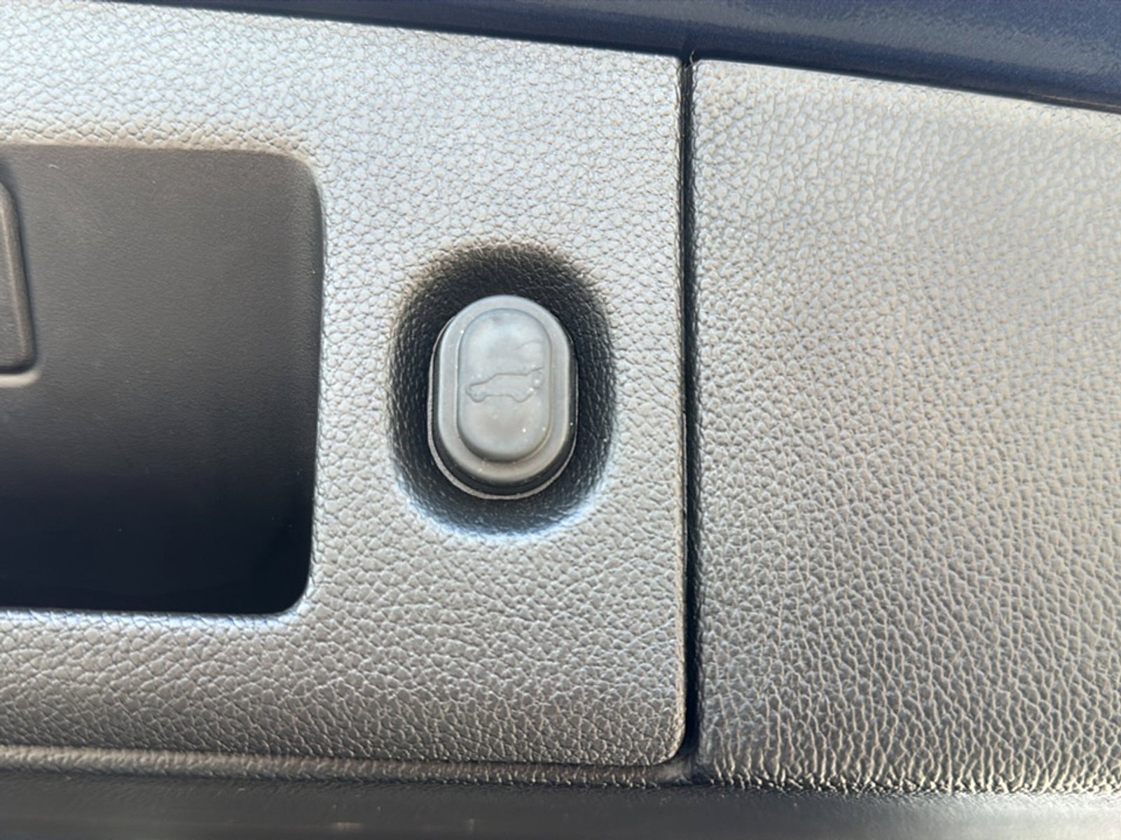 Certified Used 2019 BLUE VELVET METALLIC Chevrolet LT image 28