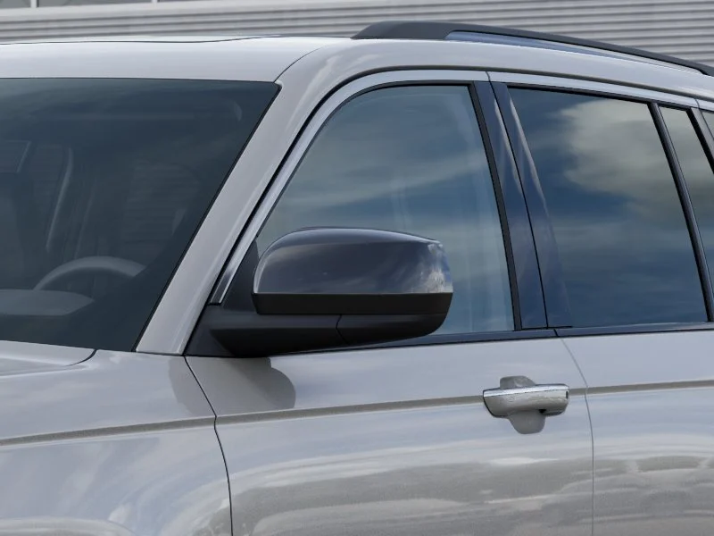 New 2026 Silver Zynith Exterior Paint Jeep Limited Reserve image 12