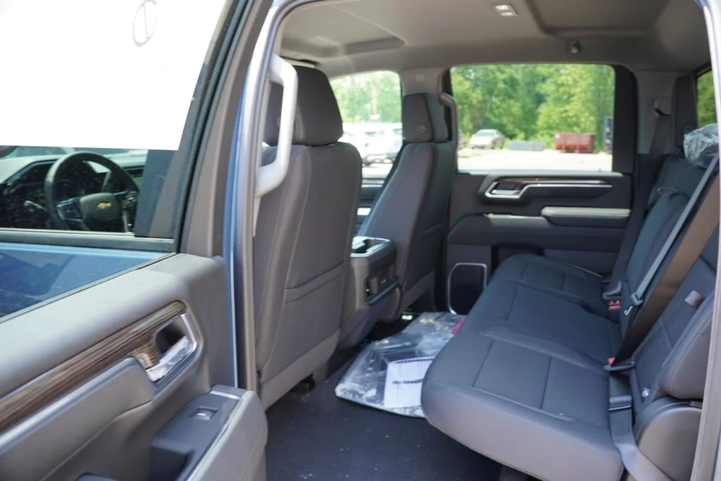 New 2026 Lakeshore Blue Metallic Chevrolet LT image 11