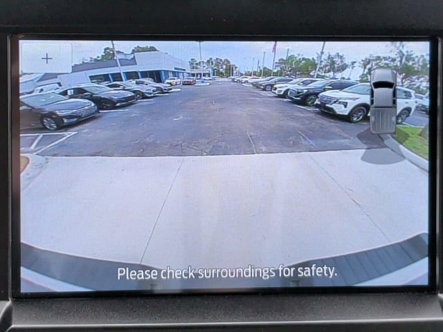 Used 2021 White Ford Lariat image 22