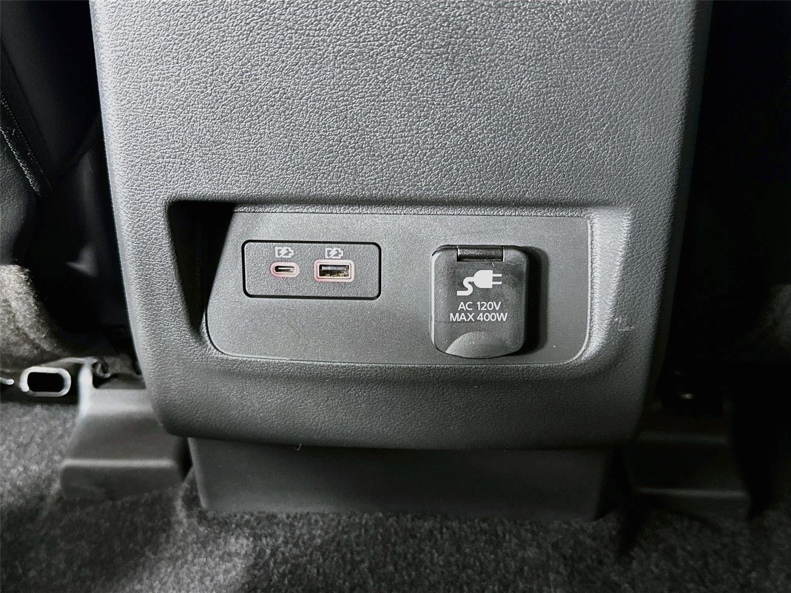 Used 2022 Boulder Grey Pearl Nissan PRO-4X image 27