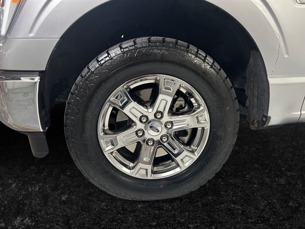 Used 2022 Silver Ford XLT image 26