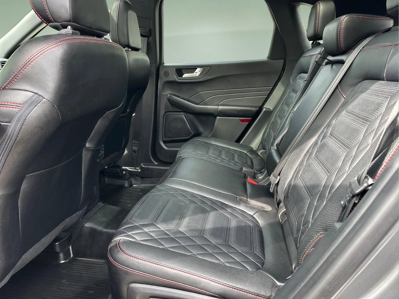 Used 2023 Gray Metallic Ford ST-Line Elite image 12