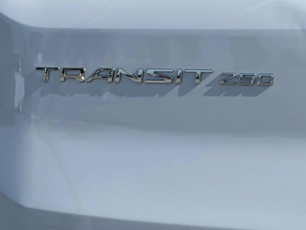 Used 2025 White Ford  image 30