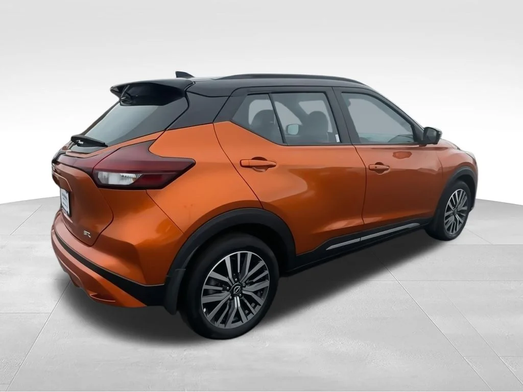 Used 2023 Orange Nissan SR image 10
