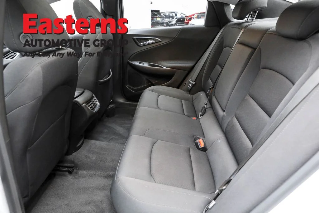 Used 2024 White Chevrolet LT image 21