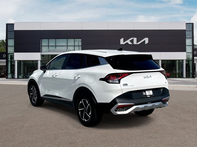 Used 2025 White Kia LX image 6