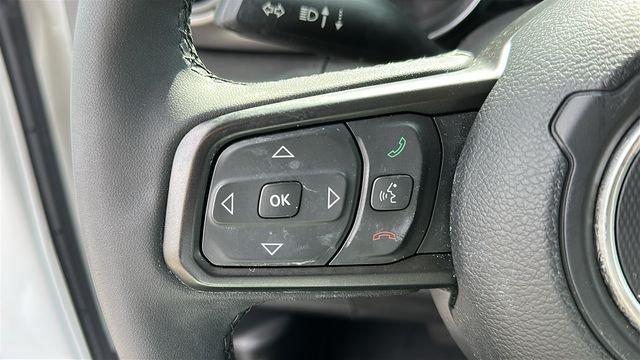 Used 2023 White Jeep Sport S image 11