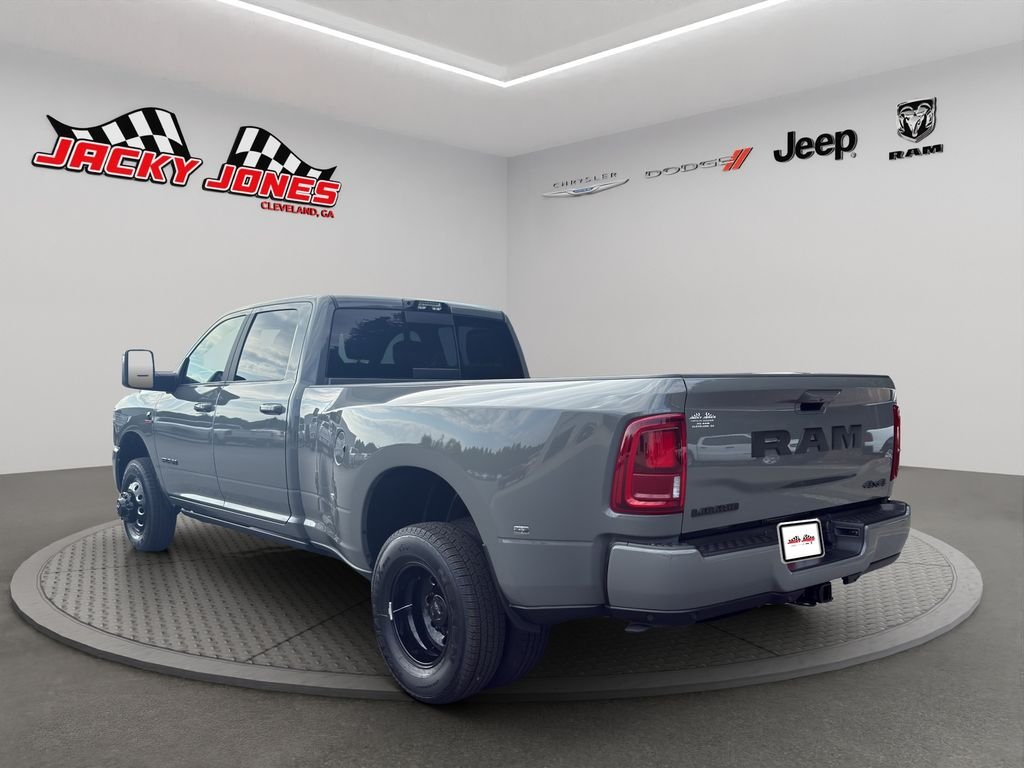 New 2026 Ceramic Gray Clear-Coat Exterior Paint RAM Laramie image 7