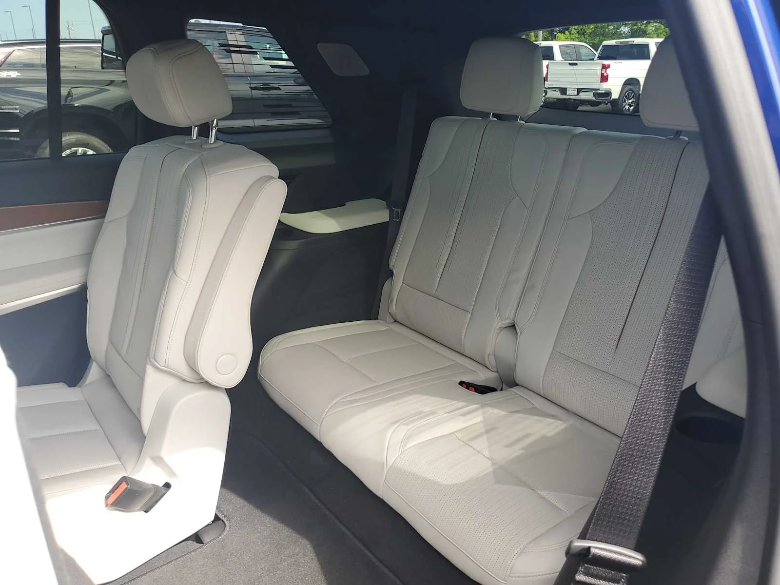 2026 Cadillac VISTIQ Sport - Photo 15