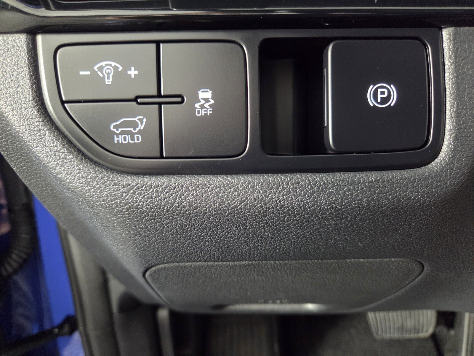 Used 2026 Blue Kia X-Line image 18