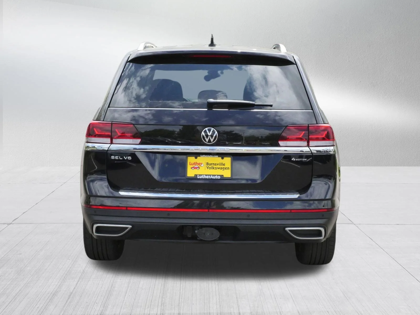 Certified Used 2023 Deep Black Pearl Volkswagen 3.6L V6 SEL image 6