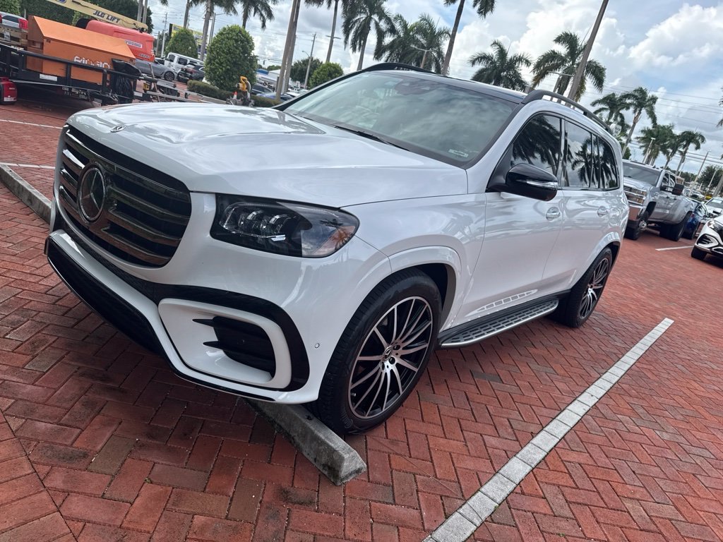 Certified Used 2026 White Mercedes-Benz GLS 450 image 5
