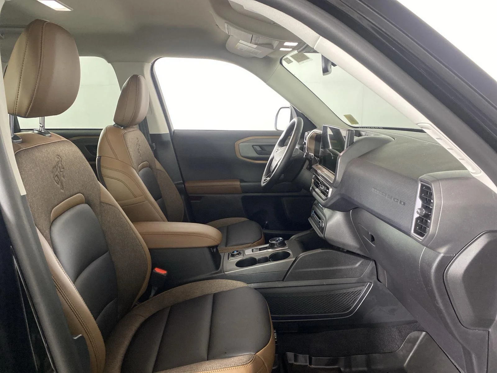 New 2026 Shadow Black Ford Outer Banks® image 25