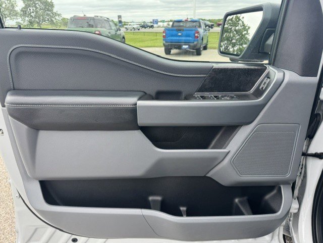 Used 2023 Avalanche Ford XLT image 9