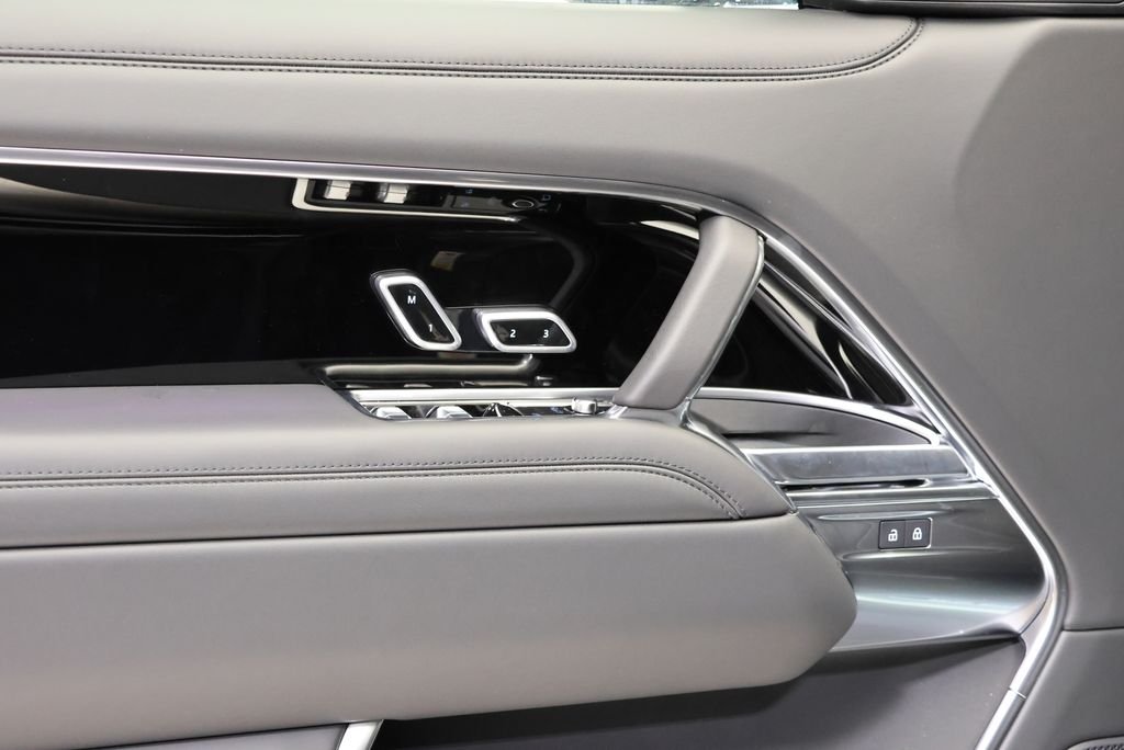 2026 Land Rover Range Rover SE - Photo 26