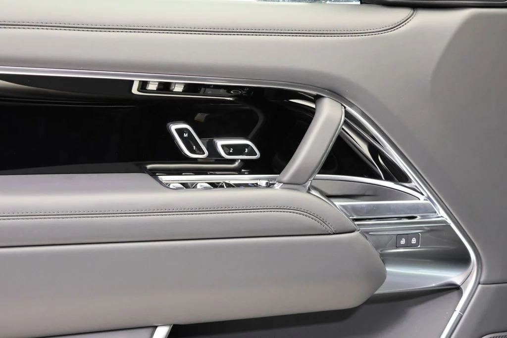 2026 Land Rover Range Rover SE - Photo 26