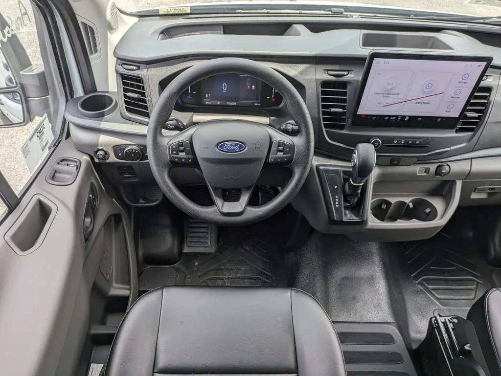 New 2026 Oxford White Ford Base image 16