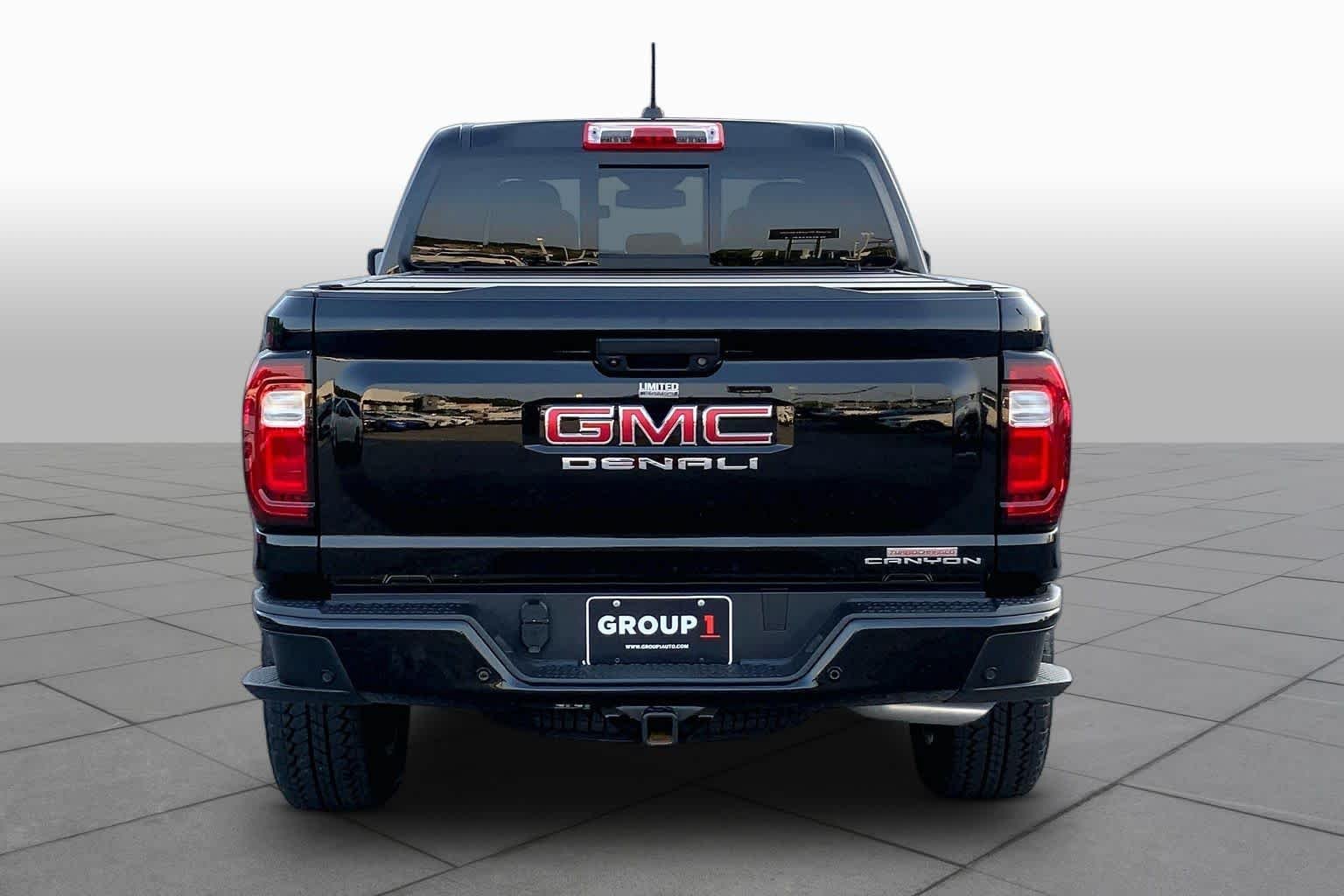 Used 2026 Onyx Black GMC 4WD Denali image 5