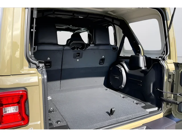 2026 Jeep Wrangler 4-Door Sahara - Photo 16
