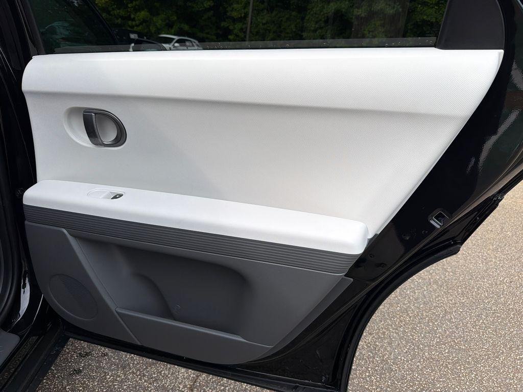 New 2026 Black Hyundai SE image 16