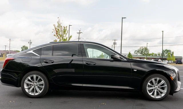 Used 2025 Black Cadillac Premium Luxury image 5
