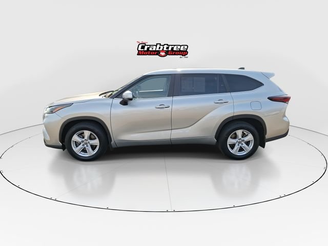 Used 2024 Silver Toyota LE image 5
