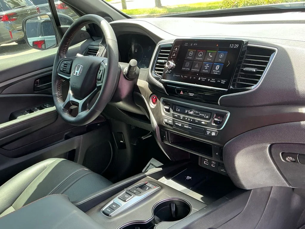 Used 2025  Honda TrailSport image 18