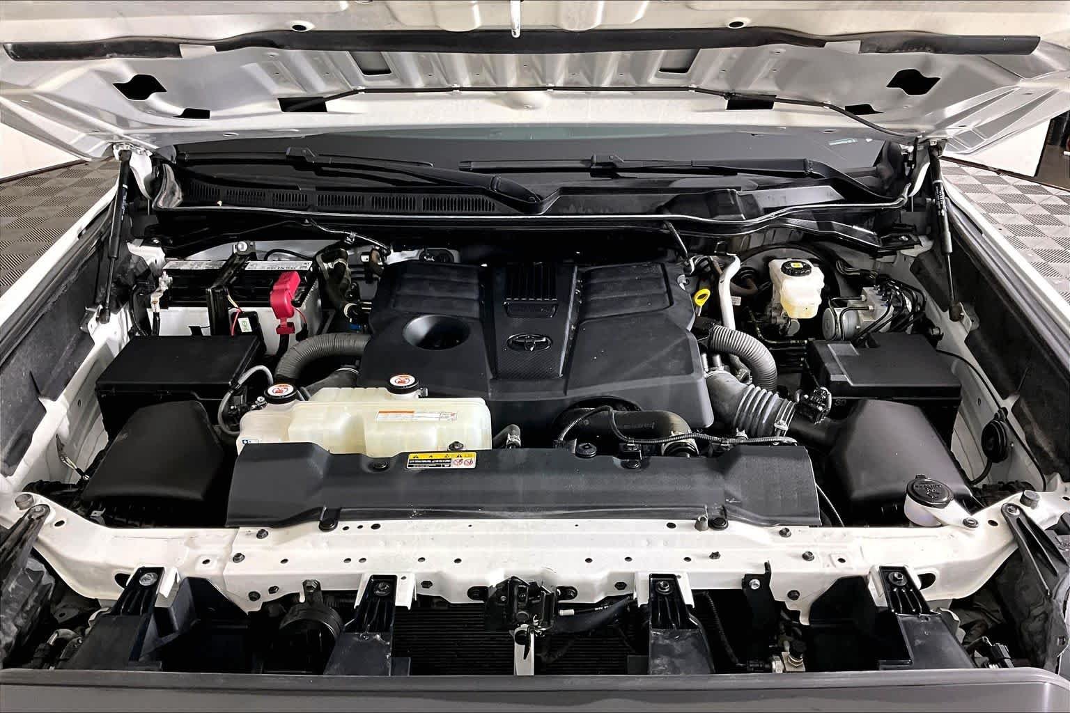 Used 2024 Ice Cap Toyota SR image 29
