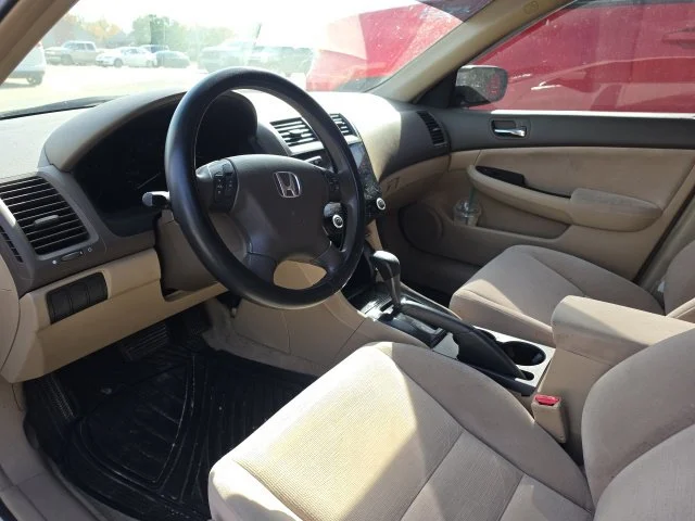 Used 2007 Taffeta White Honda SE image 5