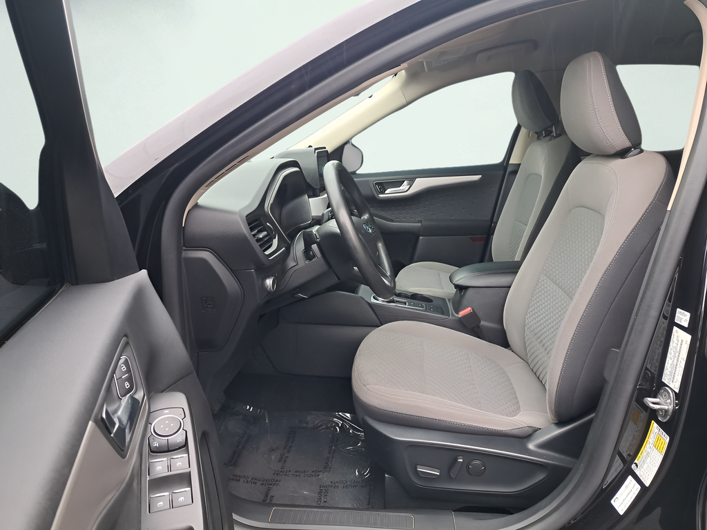 Used 2020 Black Ford SE image 11