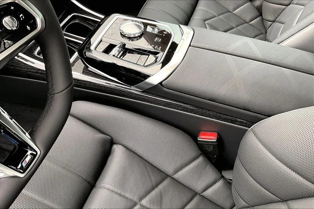New 2026 BMW 7 Series 740i 4D Sedan