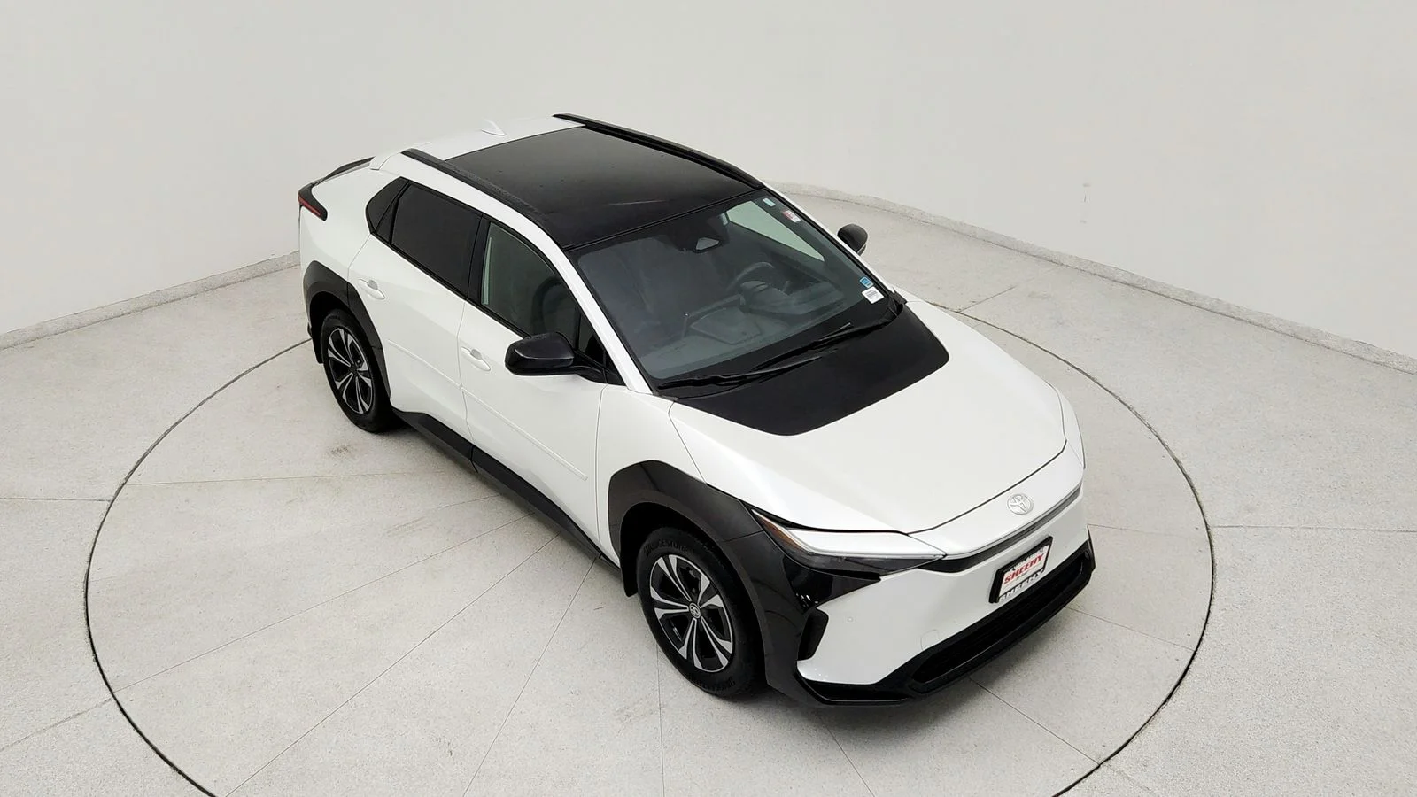 Used 2024 Beige Toyota XLE image 15