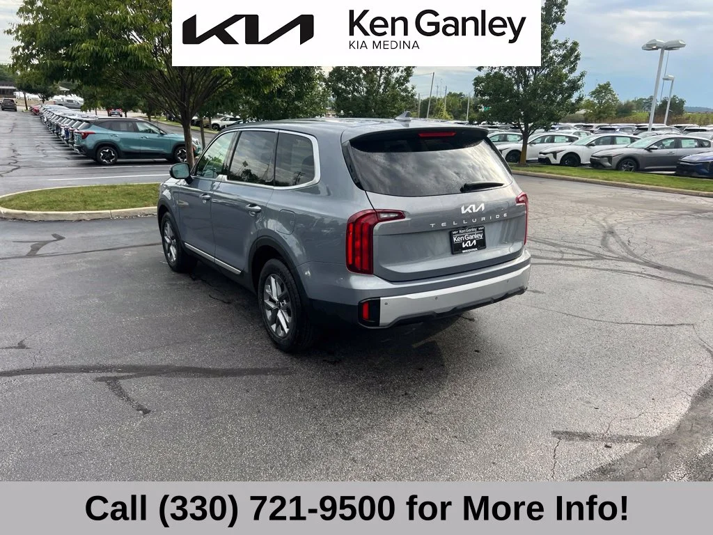 Used 2024 Silver Kia LX image 15