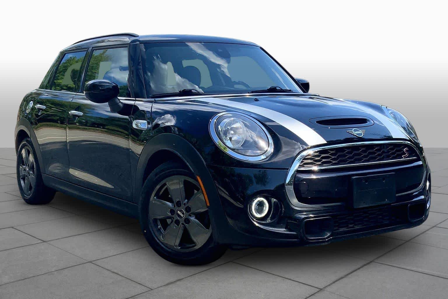 Used 2021 Midnight Black Metallic MINI Cooper S image 2